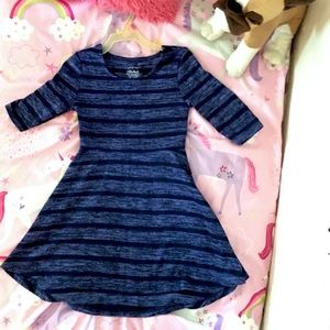 Adorable Girls Sweater Dress Size 4-5